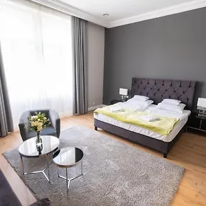 Hotel D50, Budapeste