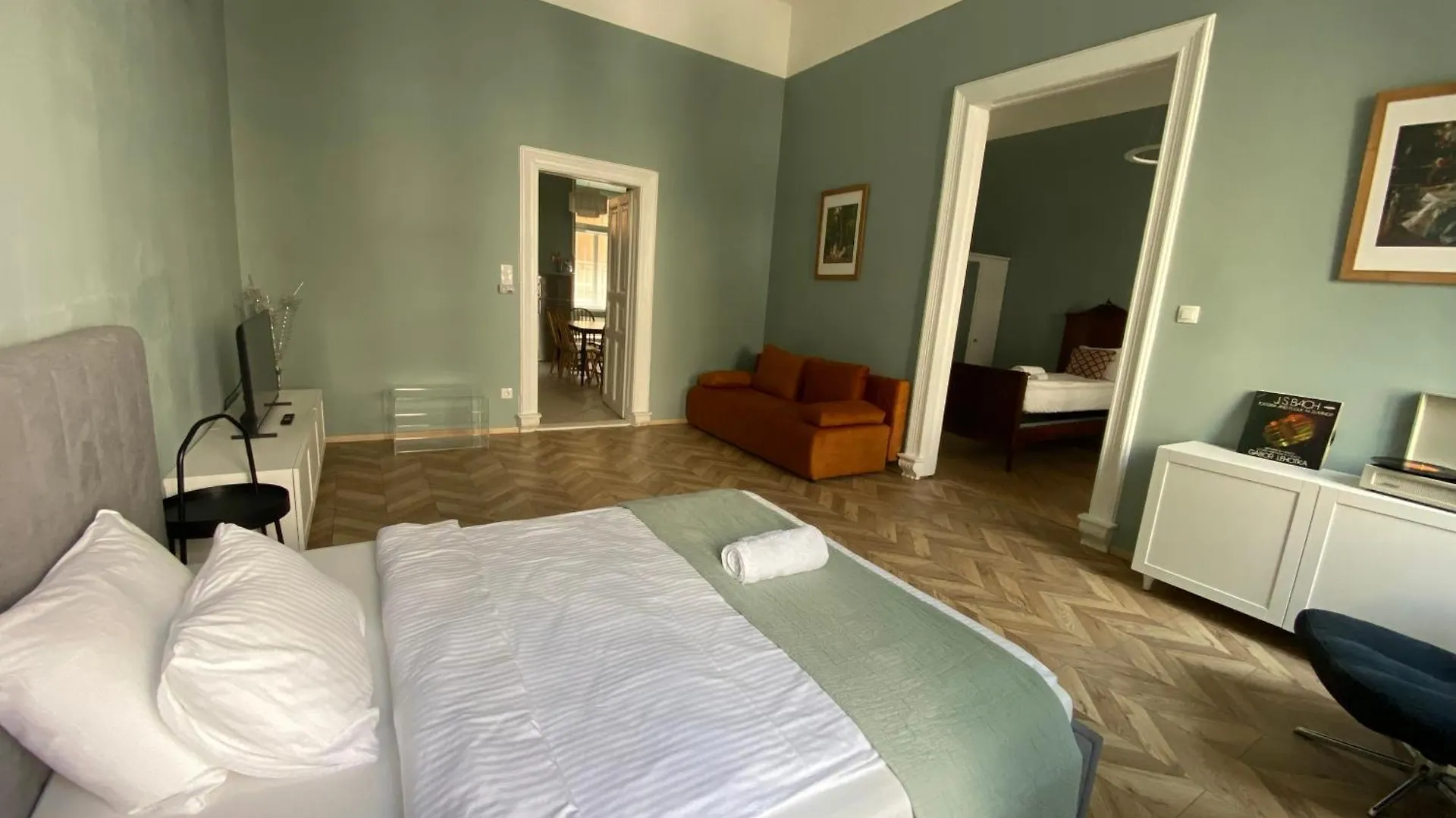 Zene Family Apartment Budapeste
